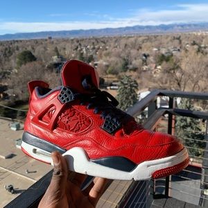 Jordan 4 ‘FIBA’